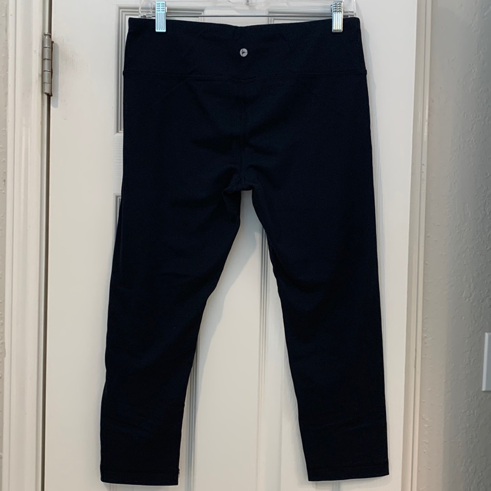 90 Degree by Reflex capris length workout or yoga pants.